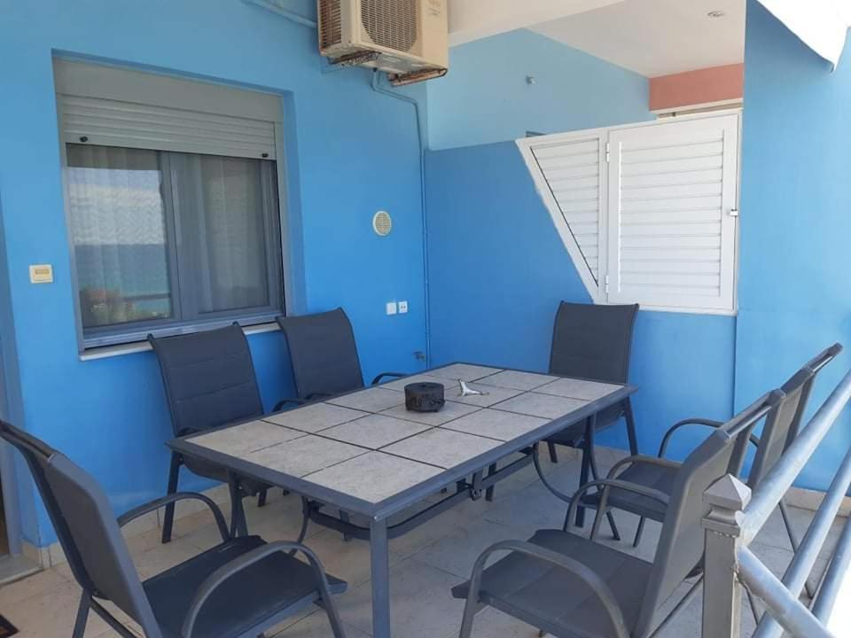 Whole Apartment In Loutsa With Amazing View Esterno foto